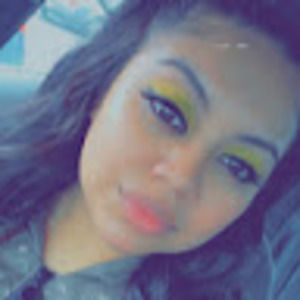 Meet your Posher, Mayra